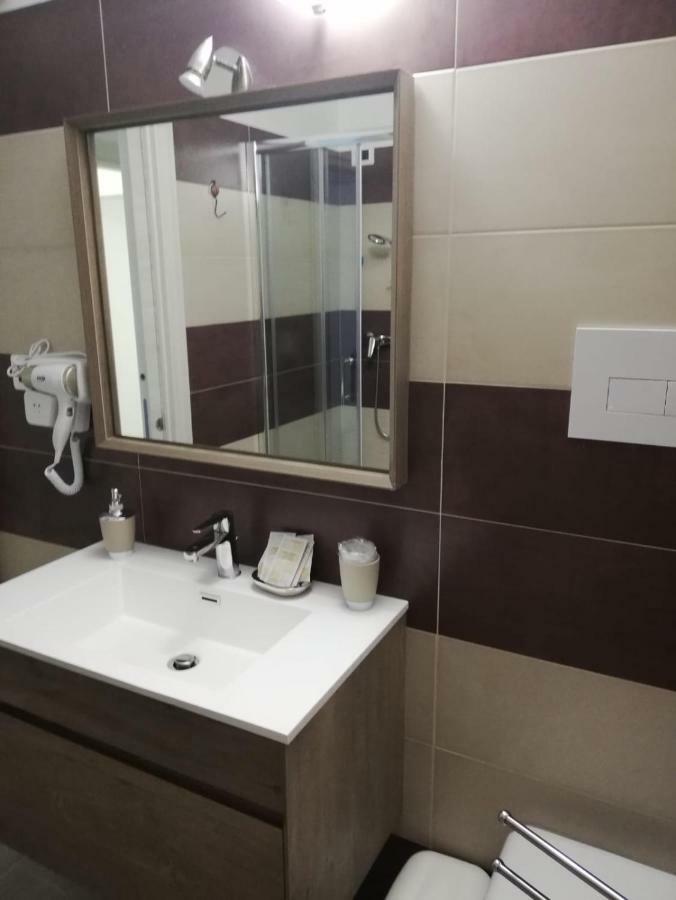 B&B La Collina Dei Poeti Catanzaro Bagian luar foto